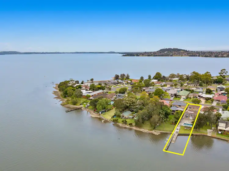 Main view of Homely house listing, 2/31 The Boulevarde, Oak Flats NSW 2529