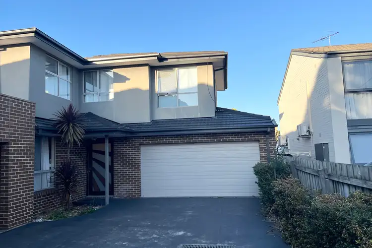 16 Stockdale Avenue, Clayton VIC 3168