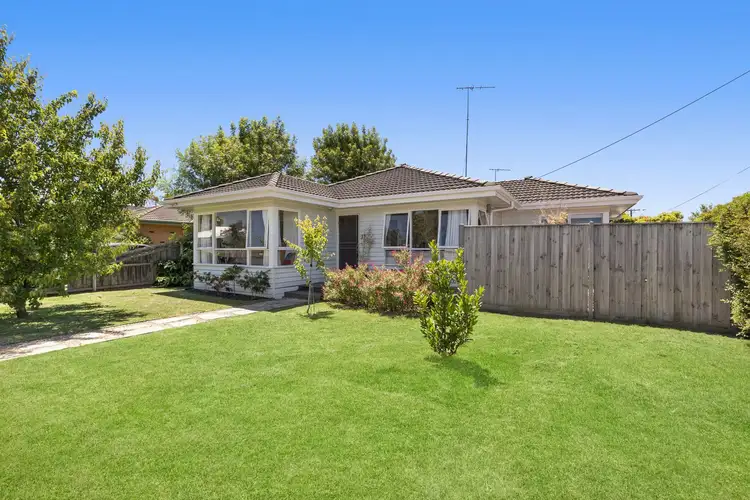 37 Wilton Avenue, Newcomb VIC 3219