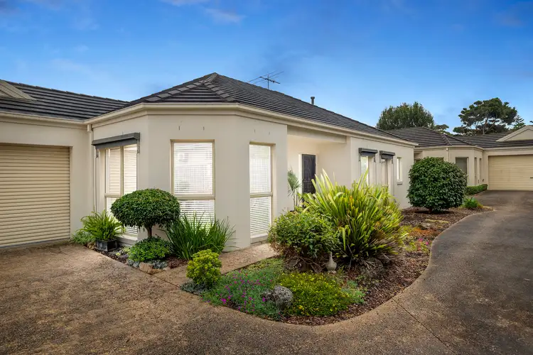 Main view of Homely unit listing, 2/31 The Avenue, Mccrae VIC 3938