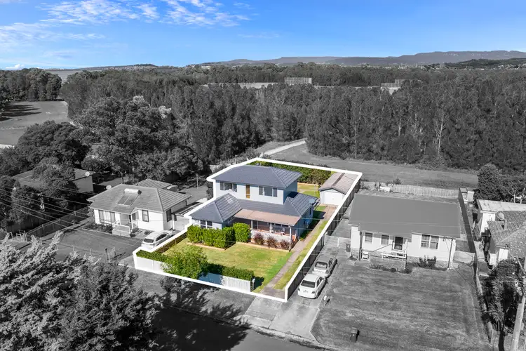 54 Essex Street, Berkeley NSW 2506
