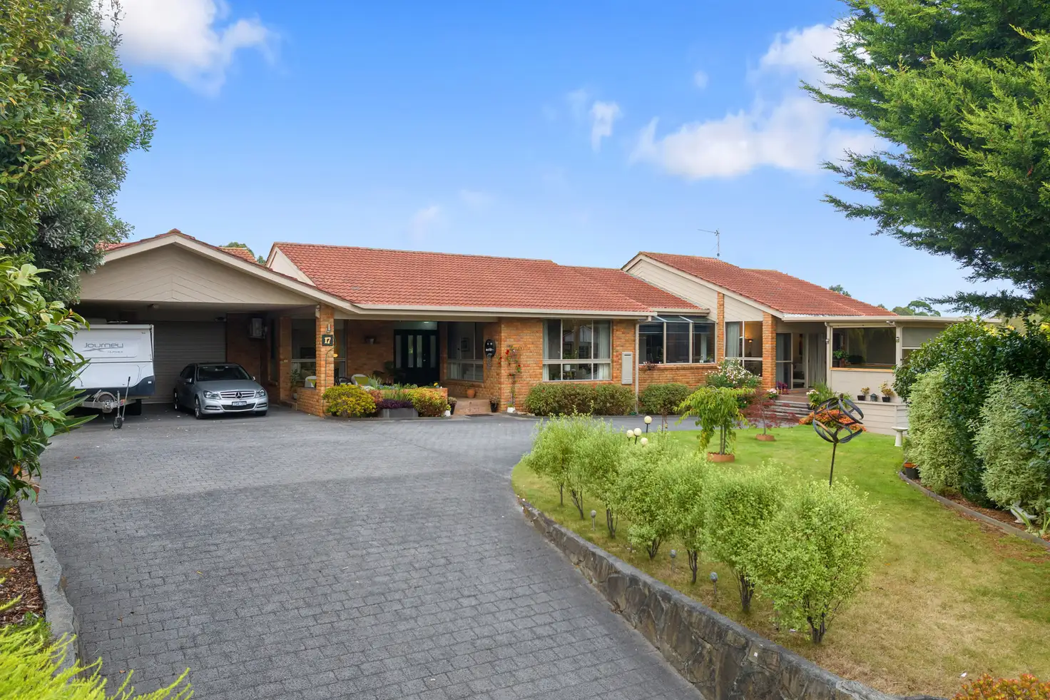 Main view of Homely house listing, 17-19 Valley View Parade, Korumburra VIC 3950
