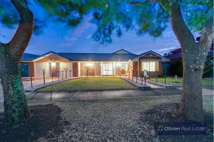 3 Goldenleaf Avenue, Narre Warren South VIC 3805