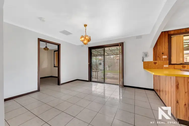 Fifth view of Homely house listing, 18 Balnarring Drive, Kings Park VIC 3021