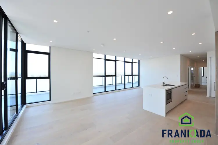 718/10 Village Place