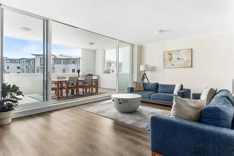 401/15-17 Peninsula Drive, Breakfast Point NSW 2137