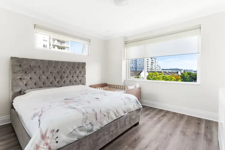 Fifth view of Homely apartment listing, 401/15-17 Peninsula Drive, Breakfast Point NSW 2137
