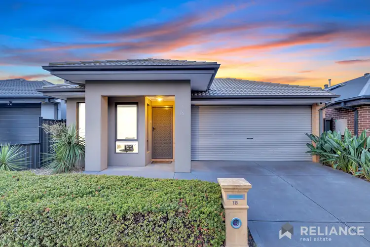18 Vetiver Avenue, Truganina VIC 3029