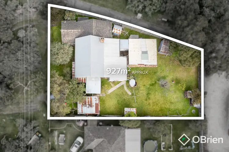 Second view of Homely house listing, 8 Bundara Court, Frankston VIC 3199