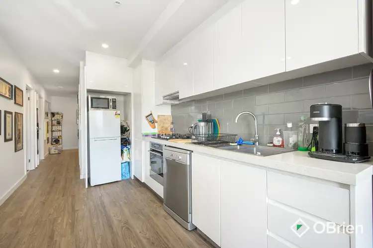 Main view of Homely apartment listing, Level 2/9/8 Ebdale Street, Frankston VIC 3199