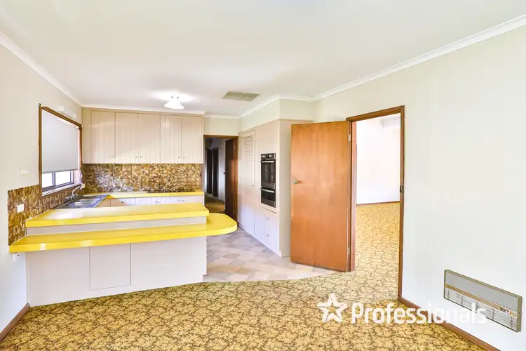 Fifth view of Homely townhouse listing, 2/330 Deakin Avenue, Mildura VIC 3500