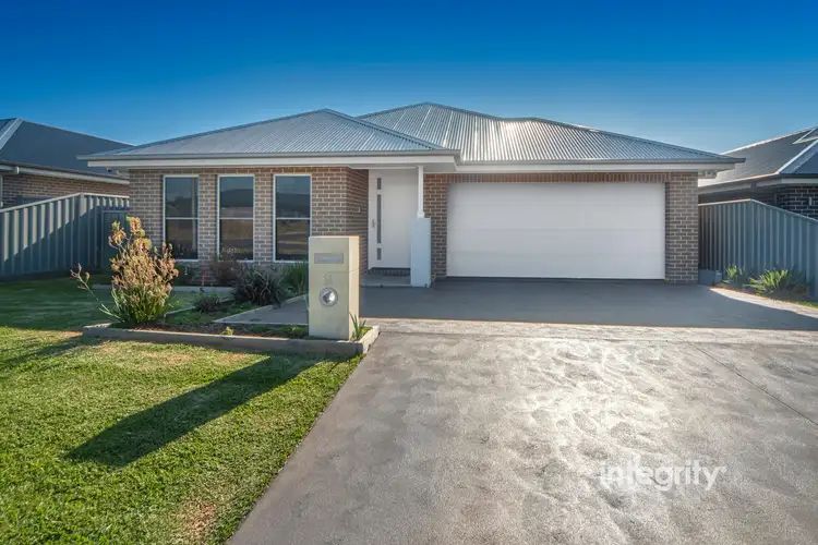 58 Caladenia Crescent