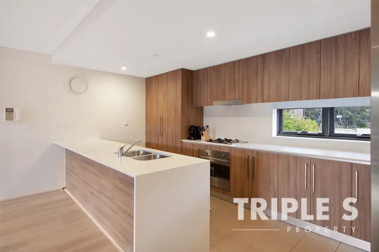 Fifth view of Homely apartment listing, 22/8 Allen Street, Waterloo NSW 2017