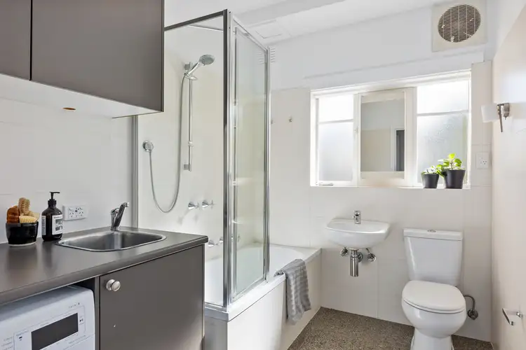 Sixth view of Homely apartment listing, 14/30 Shelley Street, Elwood VIC 3184