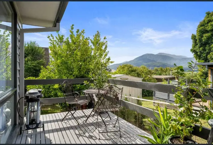 4 Myrtle Street, Tawonga South VIC 3698