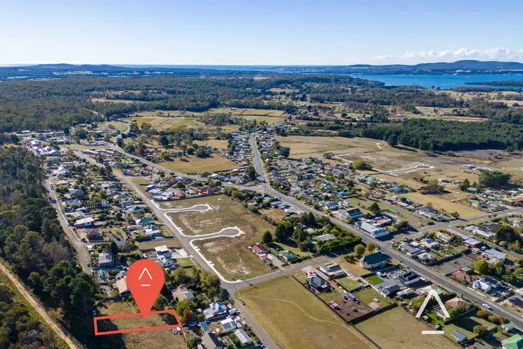 6 Brooklyn Street, Beaconsfield TAS 7270