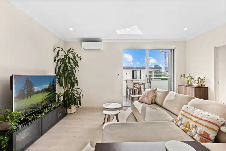 Fourth view of Homely apartment listing, 27/5 Robilliard Street, Mays Hill NSW 2145