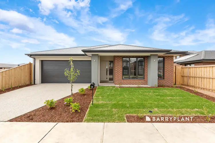 4 Undara Road, Clyde North VIC 3978