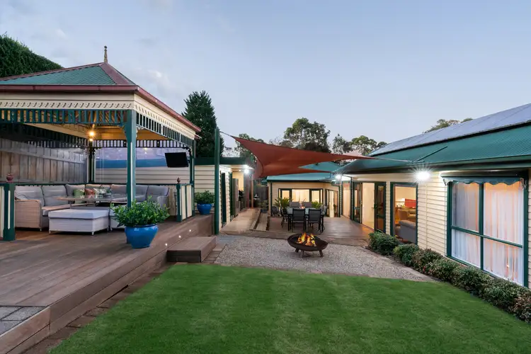 7 Adolphson Avenue, Ringwood North VIC 3134