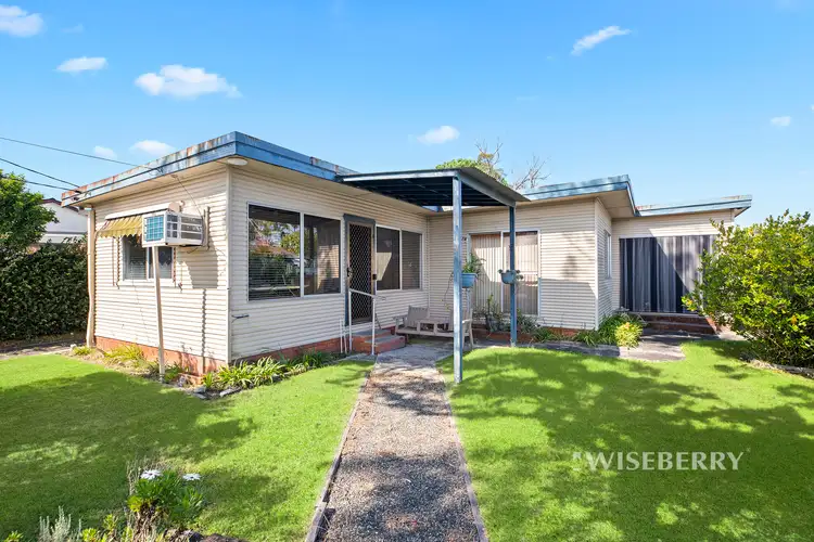 21 Hartog Avenue, Lake Munmorah NSW 2259