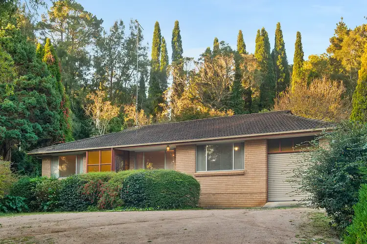 4 Holly Road, Burradoo NSW 2576