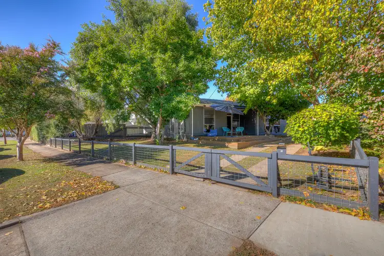 2 Thompson Street, Bright VIC 3741