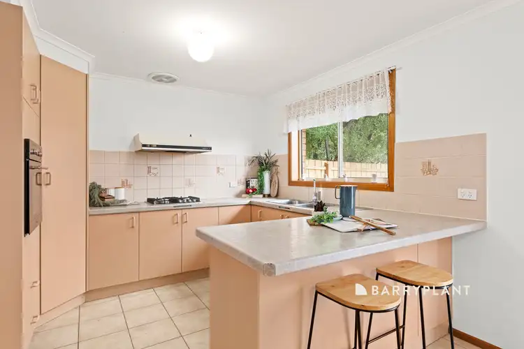 Fifth view of Homely house listing, 8 Fernshaw Gardens, Hallam VIC 3803