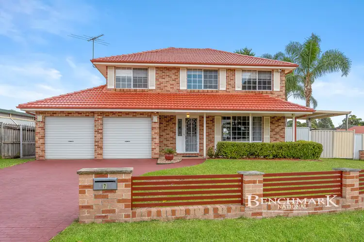 7 Chelsea Gardens Court, Wattle Grove NSW 2173