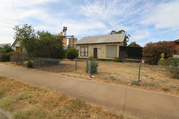 115 High Street, Charlton VIC 3525