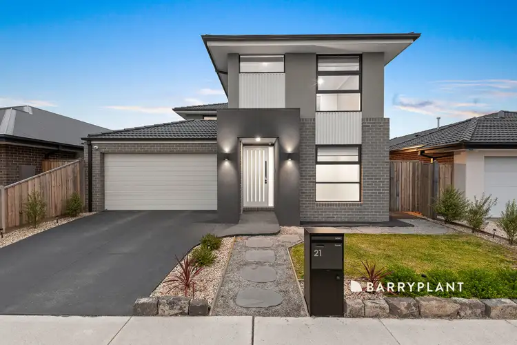 21 Falkor Road, Officer VIC 3809