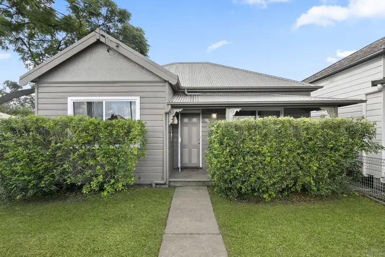 98 New England Highway, Maitland NSW 2320