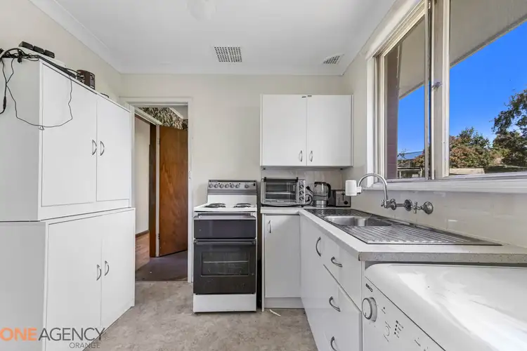 Fourth view of Homely house listing, 4 Bundarra Crescent, Orange NSW 2800