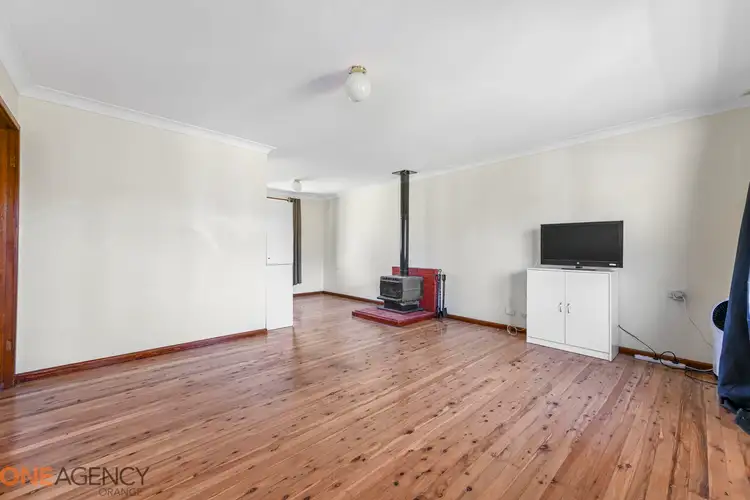Sixth view of Homely house listing, 4 Bundarra Crescent, Orange NSW 2800