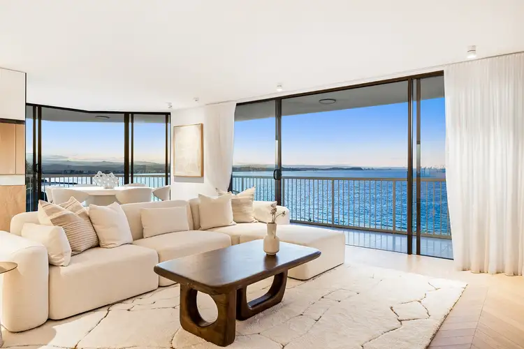 31/3 Eden Avenue, Coolangatta QLD 4225