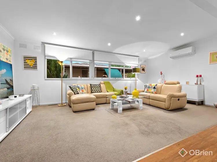 Second view of Homely house listing, 7 Keys Court, Narre Warren VIC 3805