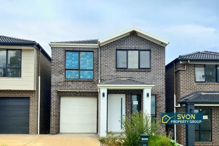 Main view of Homely townhouse listing, 10/19 Kensington Park Road, Riverstone NSW 2765