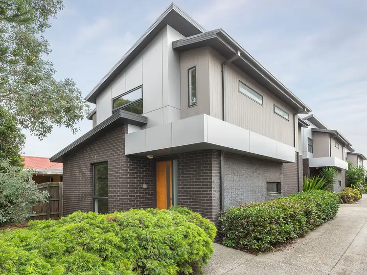 1/4 Essex Street, Pascoe Vale VIC 3044