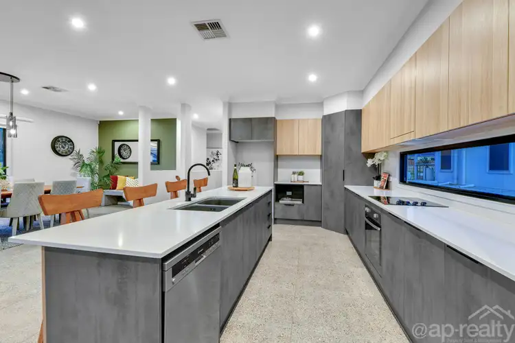 Sixth view of Homely house listing, 7 New York Way, Spring Mountain QLD 4300