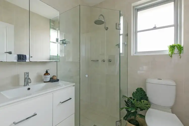 Fifth view of Homely apartment listing, 18/105 Oaks Avenue, Dee Why NSW 2099