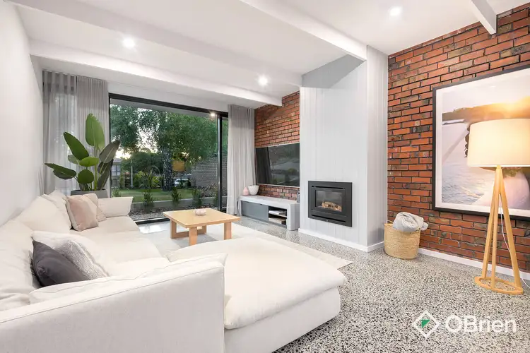 Second view of Homely house listing, 3 Merinda Court, Frankston VIC 3199