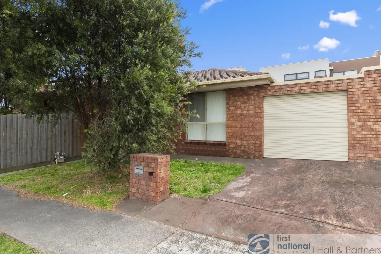 Main view of Homely unit listing, 2/27 Pickett Street, Dandenong VIC 3175