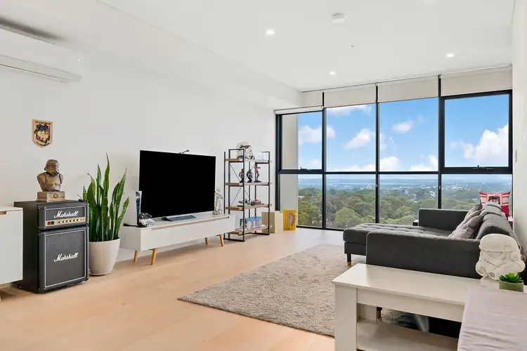 712/10 Village Place