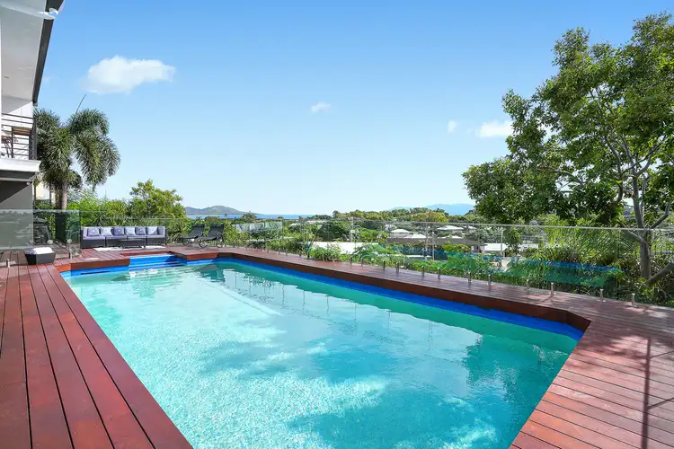 25 Gilbert Crescent, Castle Hill QLD 4810