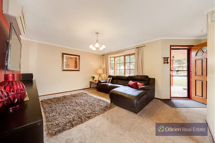 Second view of Homely house listing, 5 Nerang Court, Berwick VIC 3806