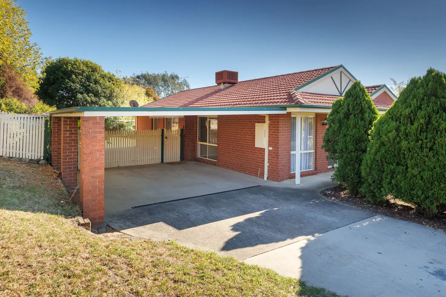 Main view of Homely house listing, 1 Comfrey Court, Baranduda VIC 3691