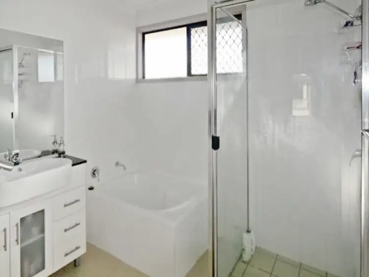 Fourth view of Homely unit listing, 2/122 Edward Street, Dalby QLD 4405