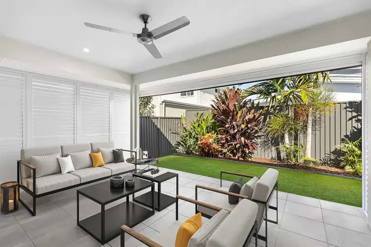 39 North Quay Circuit, Hope Island QLD 4212