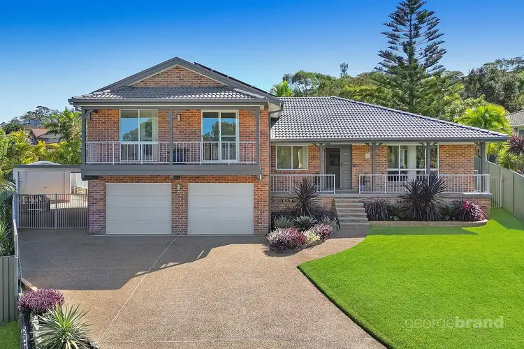 4 Augustus Place, Bateau Bay NSW 2261