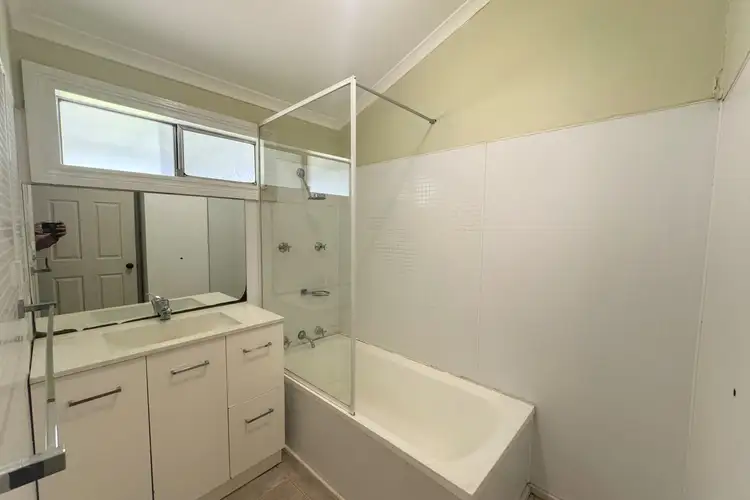 Sixth view of Homely house listing, 3 Moresby Way, Bathurst NSW 2795