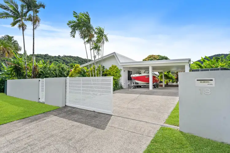 18 Meston Crescent, Brinsmead QLD 4870